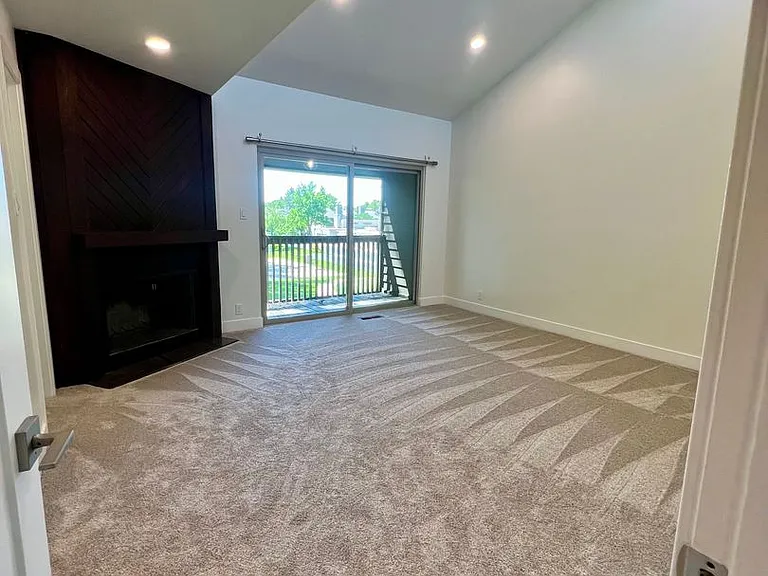1672 E Marvin Gardens St — Photo 10