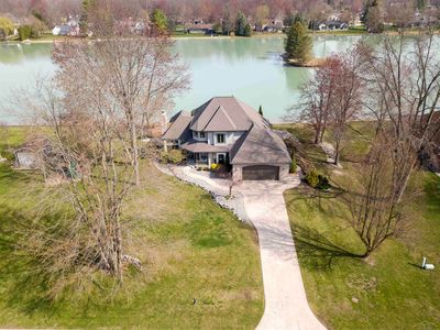 11244 Lake Circle Dr S, Saginaw, MI, 48609