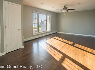 4025 Sheridan Rd, Racine, WI 53403