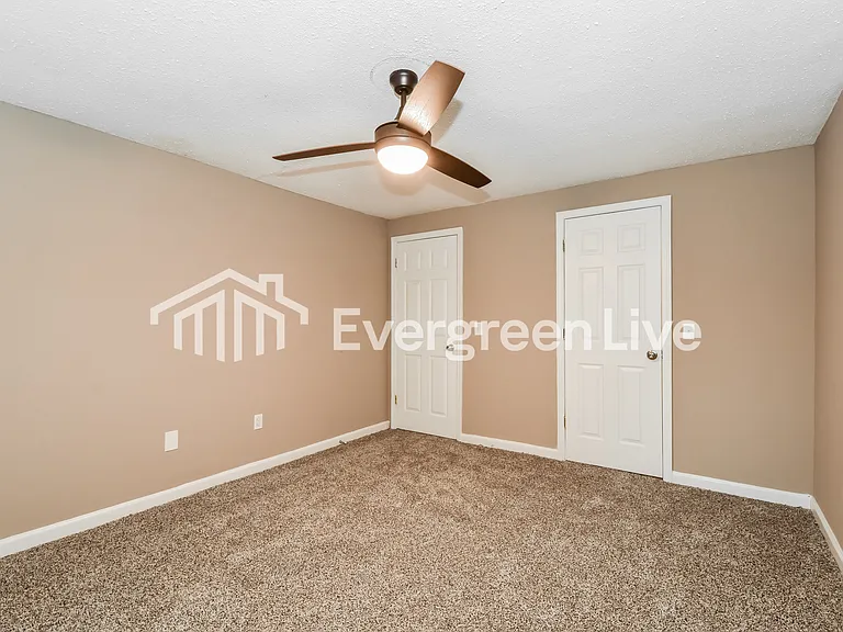 2700 Florentine Rd — Photo 7