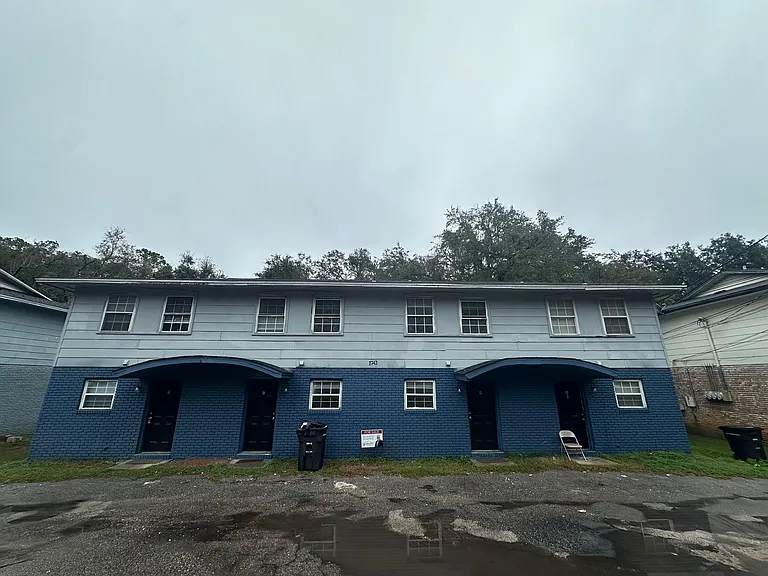 1742 Hartsfield Rd #B — Photo 1