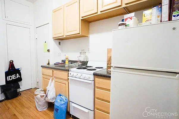 Rented by City Connections Realty | media 44