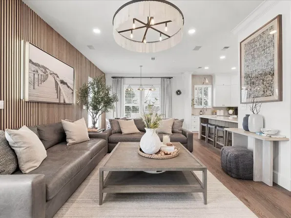 3592 Waverly Cir, Destin, FL 32541