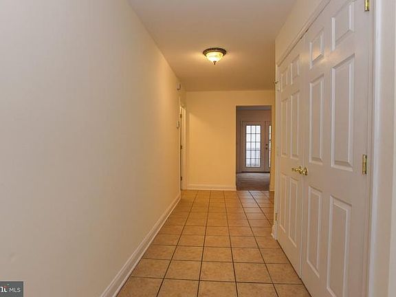 3rd image of 1622 W 9th St