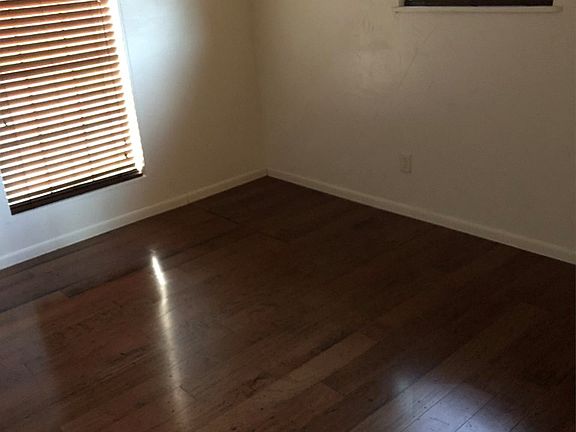 3rd image of 3203 Memphis Ave