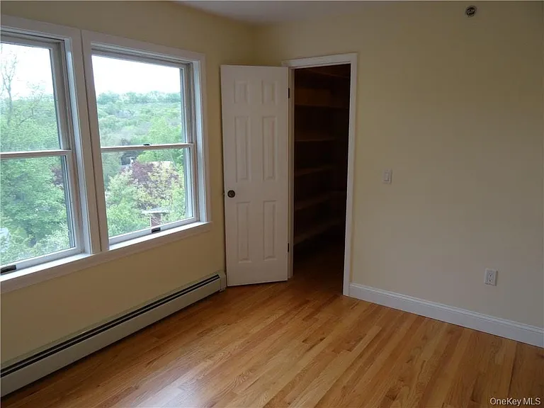 30 Mortimer Ter — Photo 15