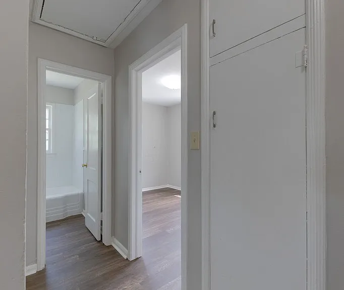 1848 N Green St — Photo 11