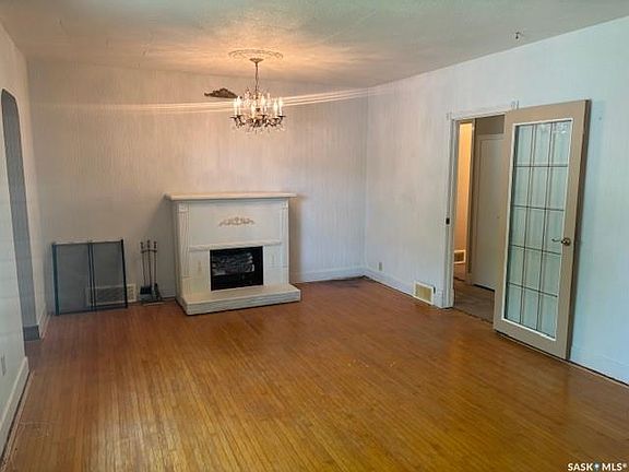 5th image of 722 1st STREET