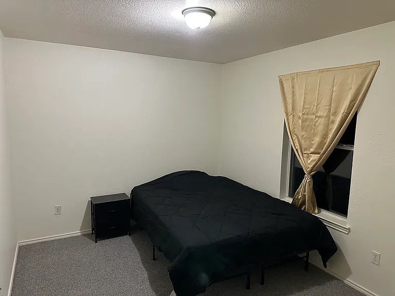 2501 Westwood Dr — Photo 11