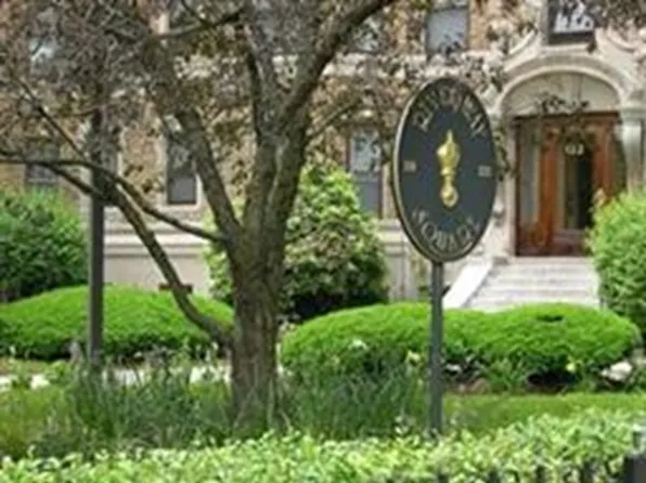 116 Riverway APT 5, Boston, MA 02215