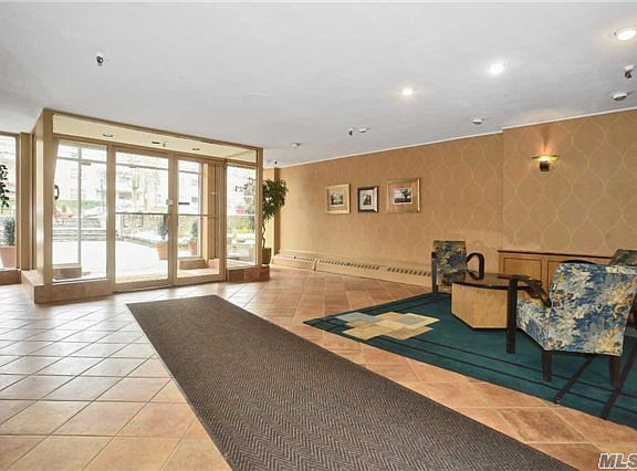 2nd image of 25 Park Pl APT 3N