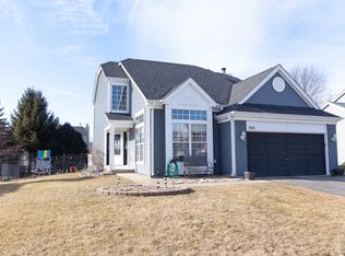 260 E Harvard Cir, South Elgin, IL 60177