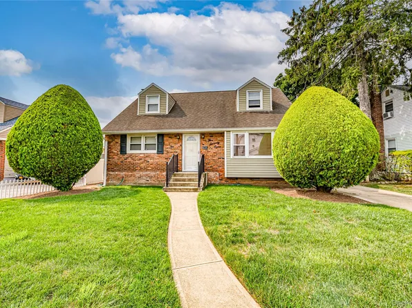 578 Northern Parkway, Uniondale, NY 11553