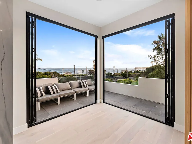 27187 Sea Vista Dr — Photo 18