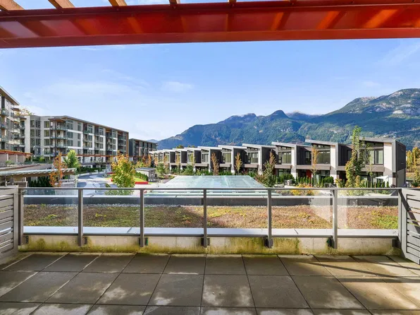 1506 Scott Cres #205, Squamish, BC V8B 1G4