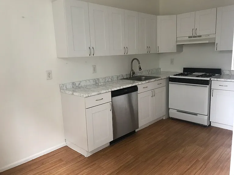137 W 110th St #3A — Photo 16