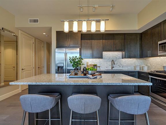 5th image of 4719 Cole Ave #818