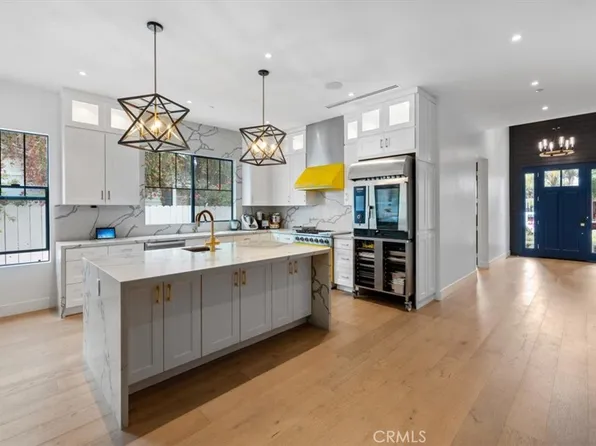 14717 Otsego St, Sherman Oaks, CA 91403