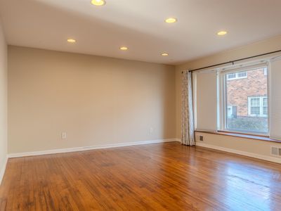 132 W 32nd St APT C, Bayonne, NJ, 07002