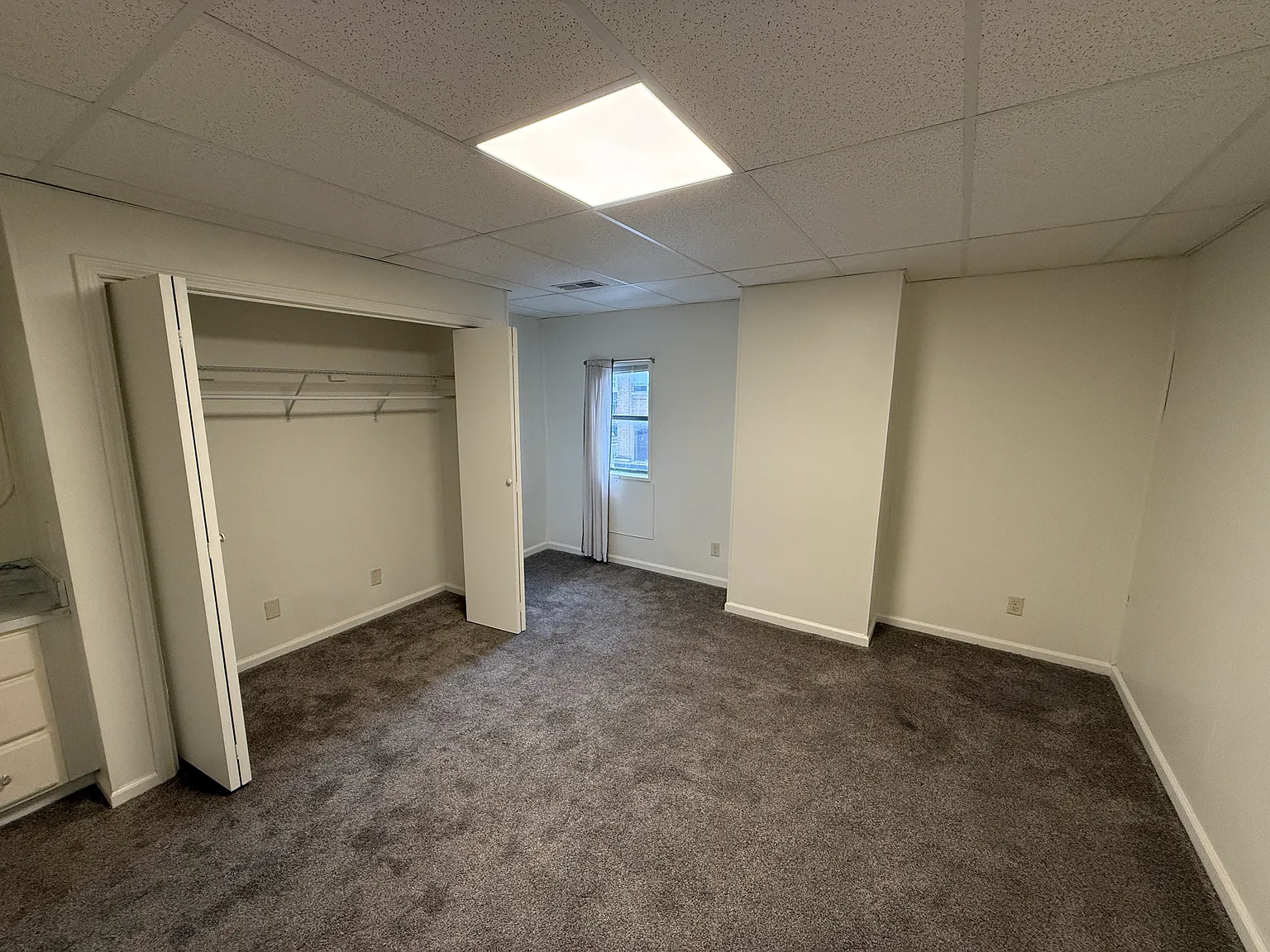 3 bed, 3400 sqft, $1,245 — Photo 4