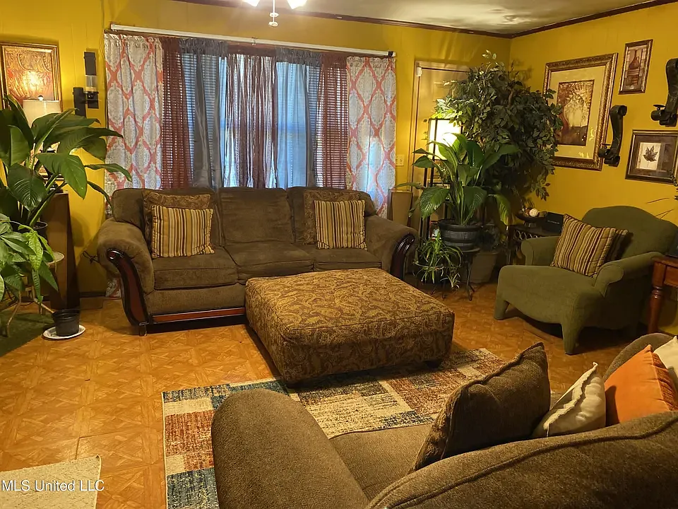 Flora Ln, Silver Creek — Photo 3