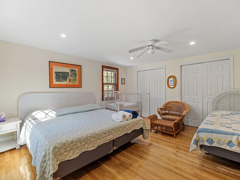 285 Acapesket Rd — Photo 10
