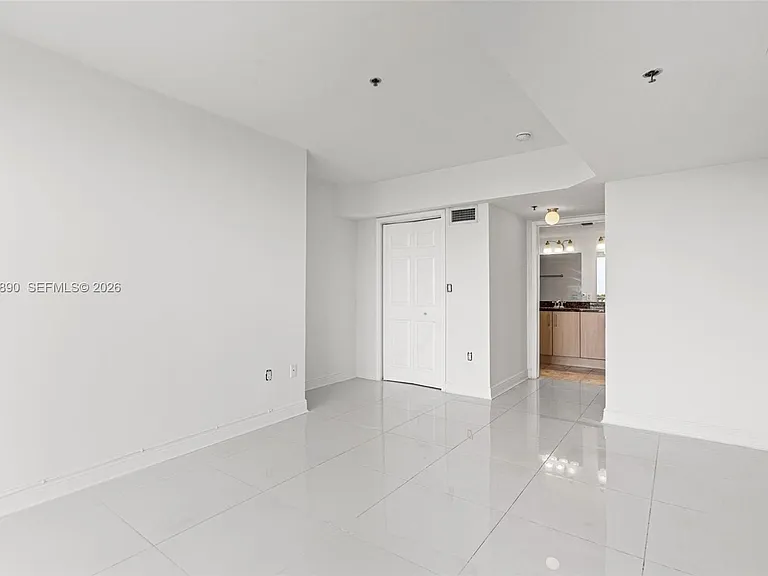 6362 Collins Ave #514 — Photo 36