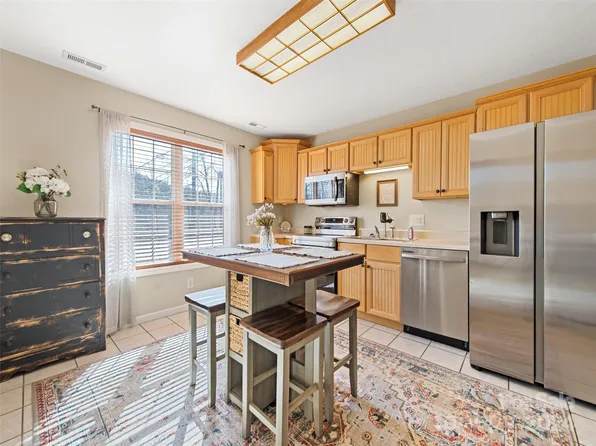 44 Vancott Ct, Clyde, NC 28721