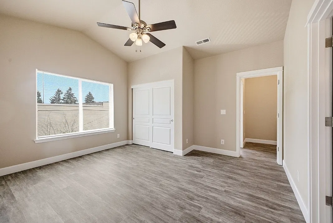 3 bed, 2.5 bath, 1400 sqft, $2,600 — Photo 4