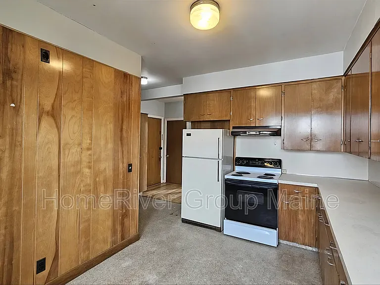 171 College St #5 — Photo 33