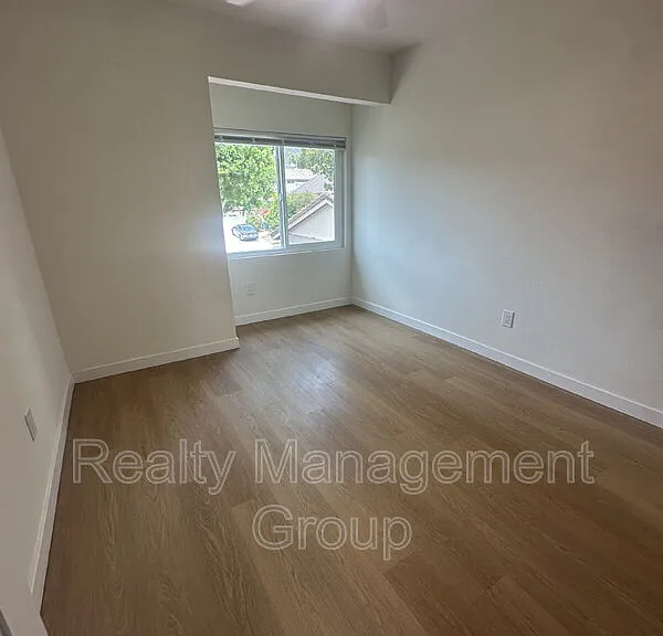 11218 Poblado Rd — Photo 13