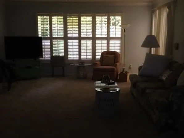 2743 Ocean Dr, Vero Beach, FL 32963