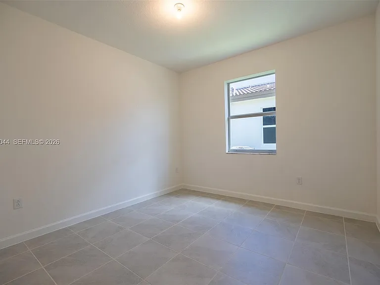 2978 SE 25th Ave — Photo 12