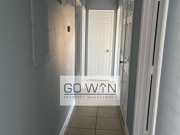 4th image of 22 E Ingram St #C