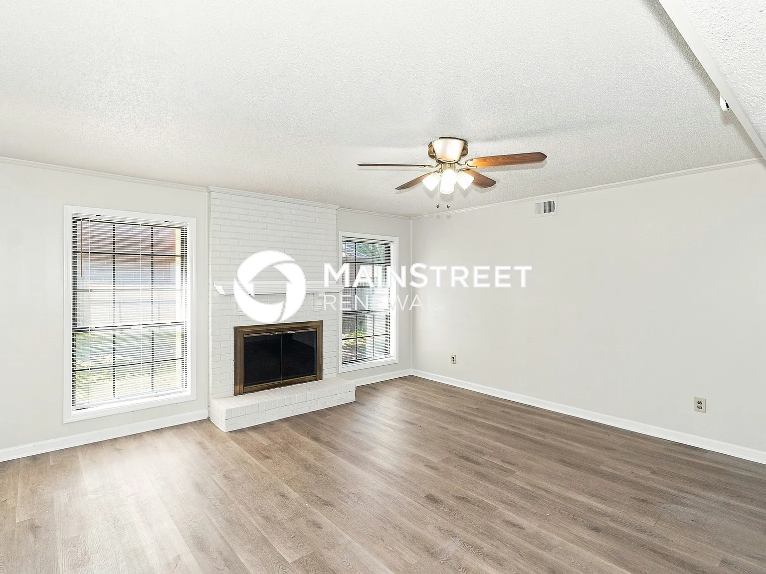 5747 Northland Dr — Photo 3