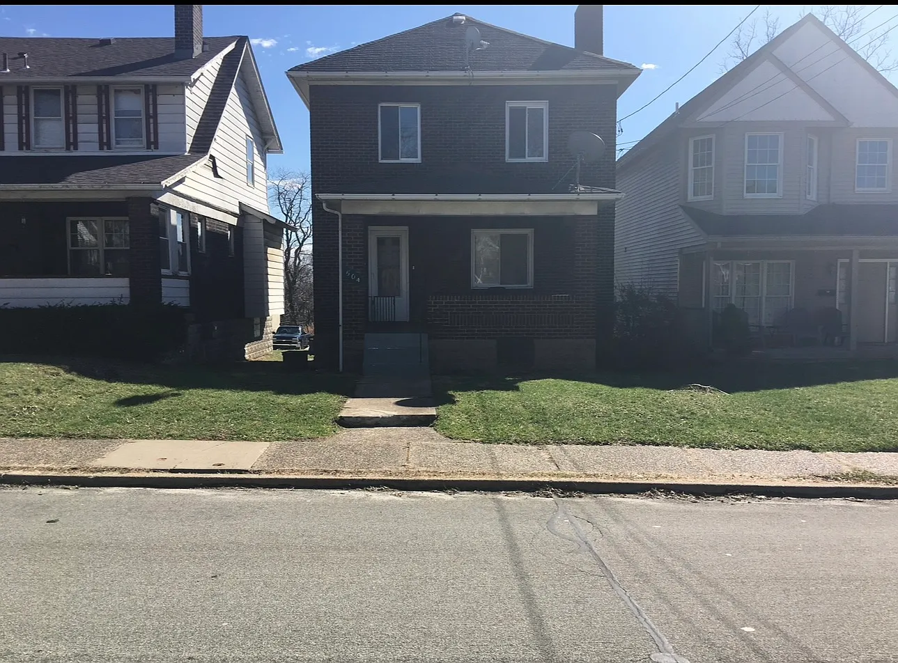 2 bed, 1500 sqft, $1,300 — Photo 1
