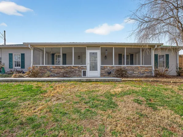 1375 Roberts Matthews Hwy, Sparta, TN 38583