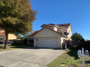 2762 Woodmont Dr, Fairfield, CA 94533