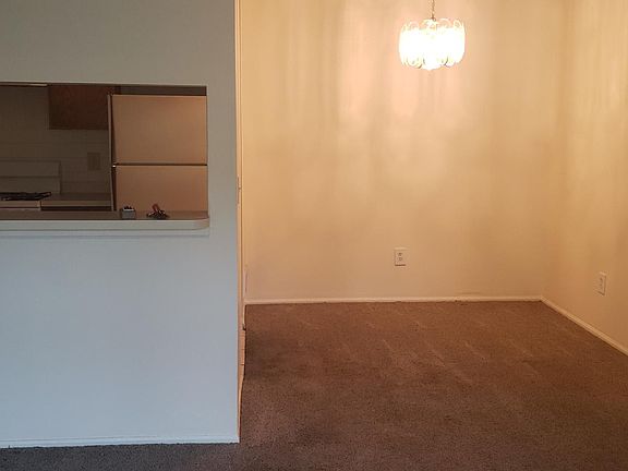 3rd image of 62 Sussex Pl #802