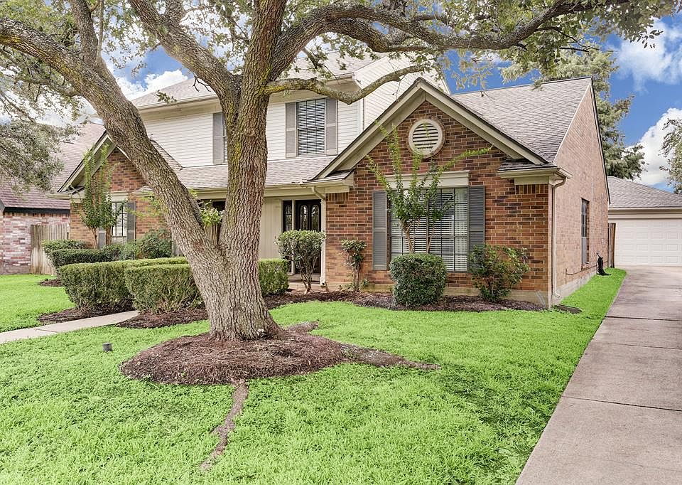 This two story home has been well groomed and offers amenities inside and out.