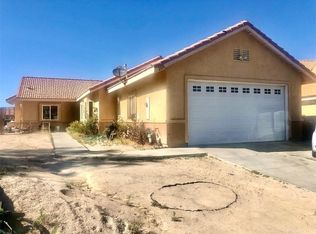 205 Taos Pl, Palmdale, CA 93550