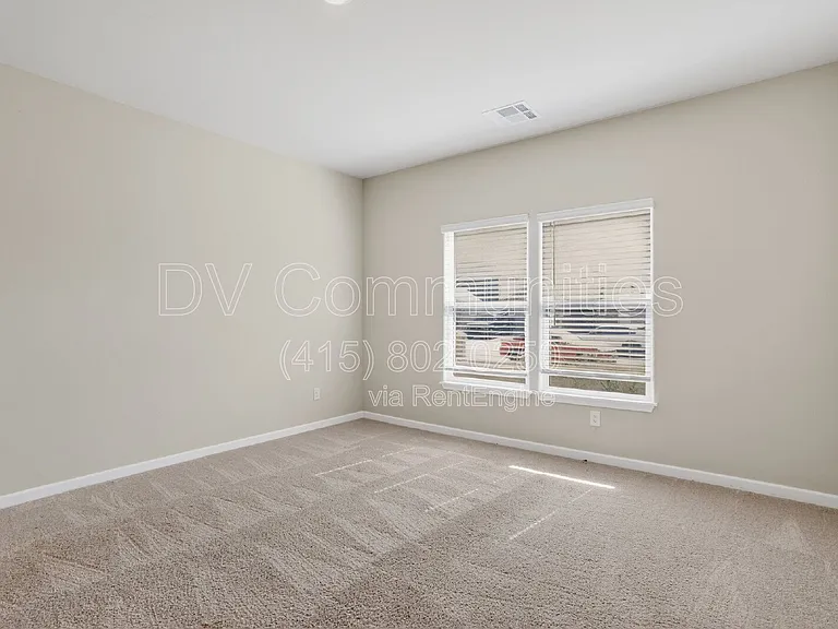 1712 Amaranth Ln — Photo 9