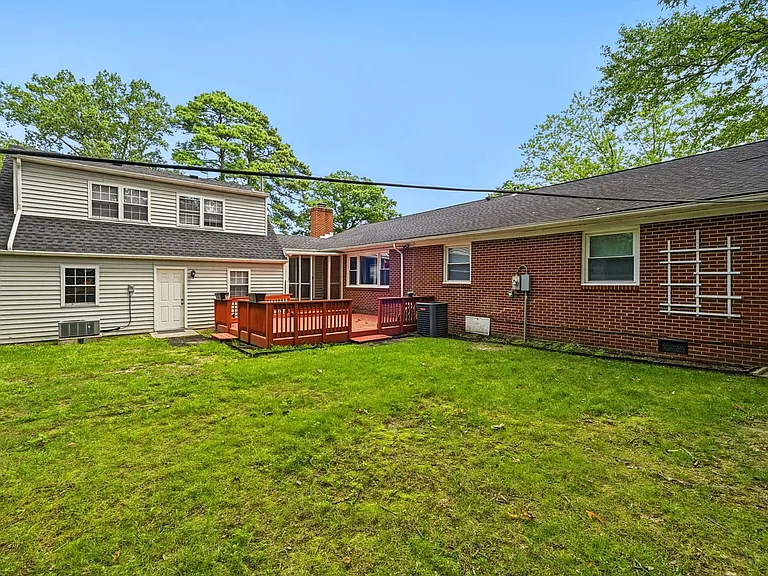 1757 Lafayette Dr — Photo 38
