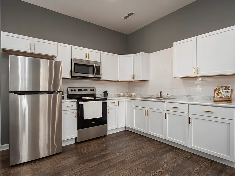 1408 Culbertson Ave — Photo 12
