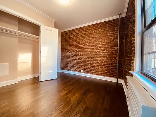 Rented by Silverstein Collection LLC  | media 16