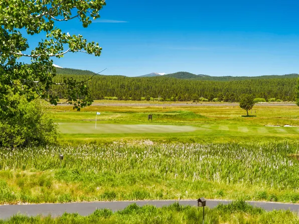 56947 Vista Ln #9, Bend, OR 97707