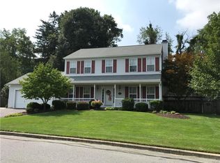 1760 Hoops Ln, Easton, PA 18040