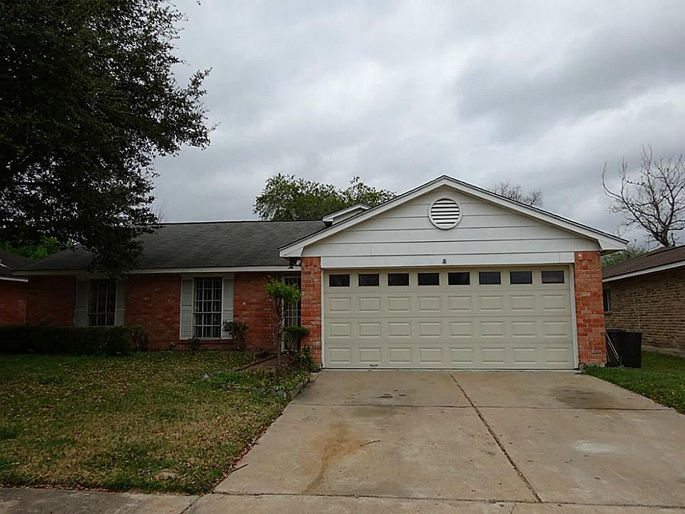 1st image of 19722 Moonhollow Dr
