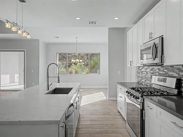 10053 N Alder Spring Dr — Photo 11