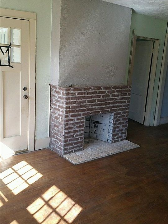 1st image of 1810 W Indiana Ave